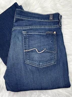 👖|•7 FOR ALL MANKIND•| Low-Rise Bootcut Tailored Short Jeans Size 31x27.5👖